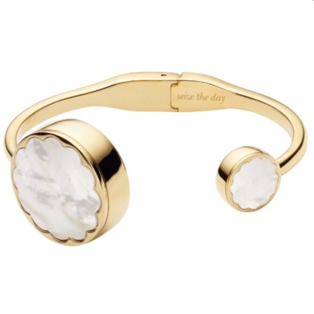 Kate Spade ♠️ Scallop Bangle Tracker